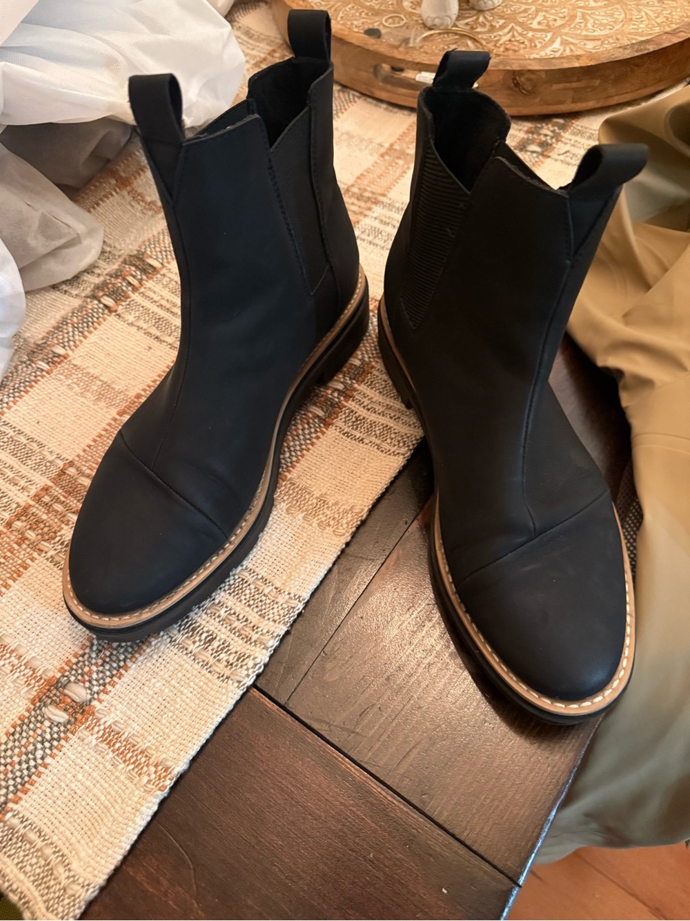 Toms Black Chelsea Ankle Boots with Contrasting Welt